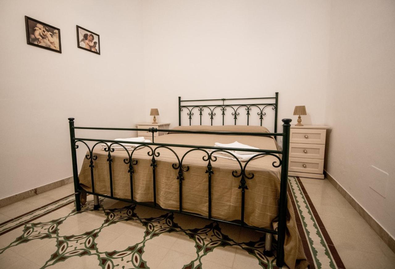 Staiti Apartments Трапани Екстериор снимка