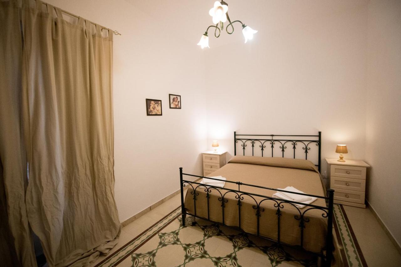 Staiti Apartments Трапани Екстериор снимка